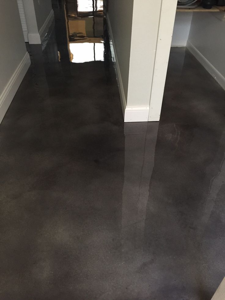 Metallic basement epoxy
